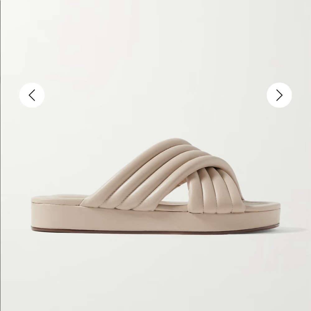 Porte & Paire's chunky sandals. Beige or Cream